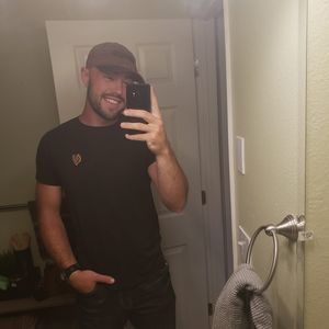 Meet your Posher, Emil